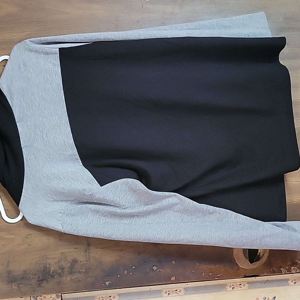 pull over sweater - Picture 2 of 3
